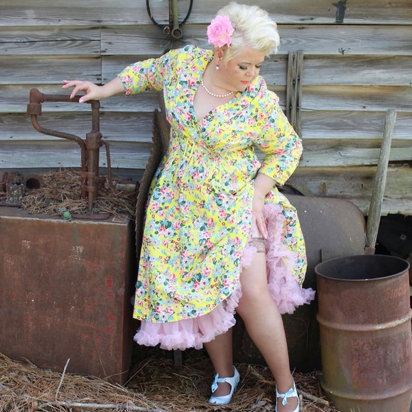 Lindy Bop Dresses & Skirts - Lindy Bop Garden Party swing dress